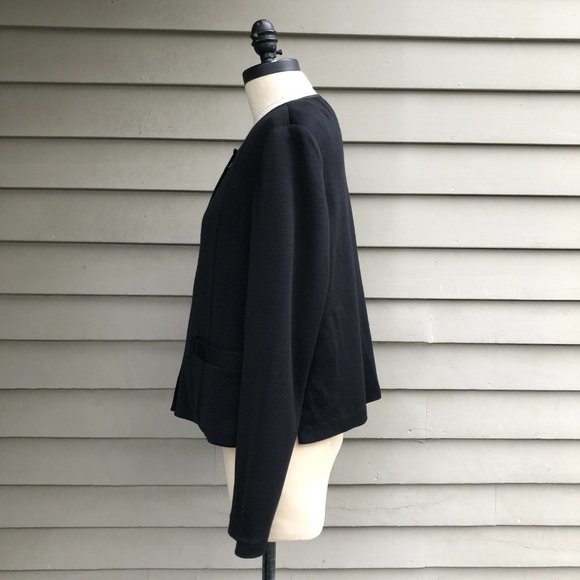 ST. JOHN CAVIAR Milano Knit Zip Front Ribbon Trim Cropped Black Jacket Blazer 12 - Picture 8 of 16